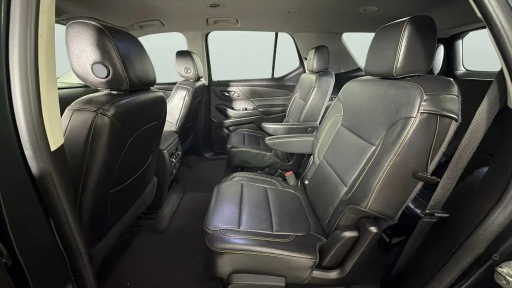 Used 2019 GRAPHITE METALLIC Chevrolet LT Leather image 24