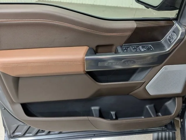 New 2026 Carbonized Gray Metallic Ford King Ranch® image 44