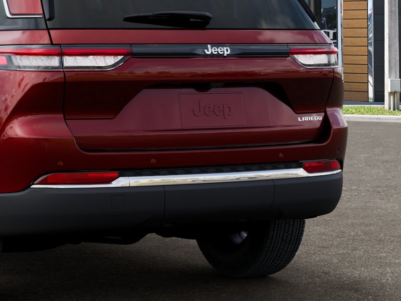 New 2026 Velvet Red Pearl-Coat Exterior Paint Jeep Laredo image 13