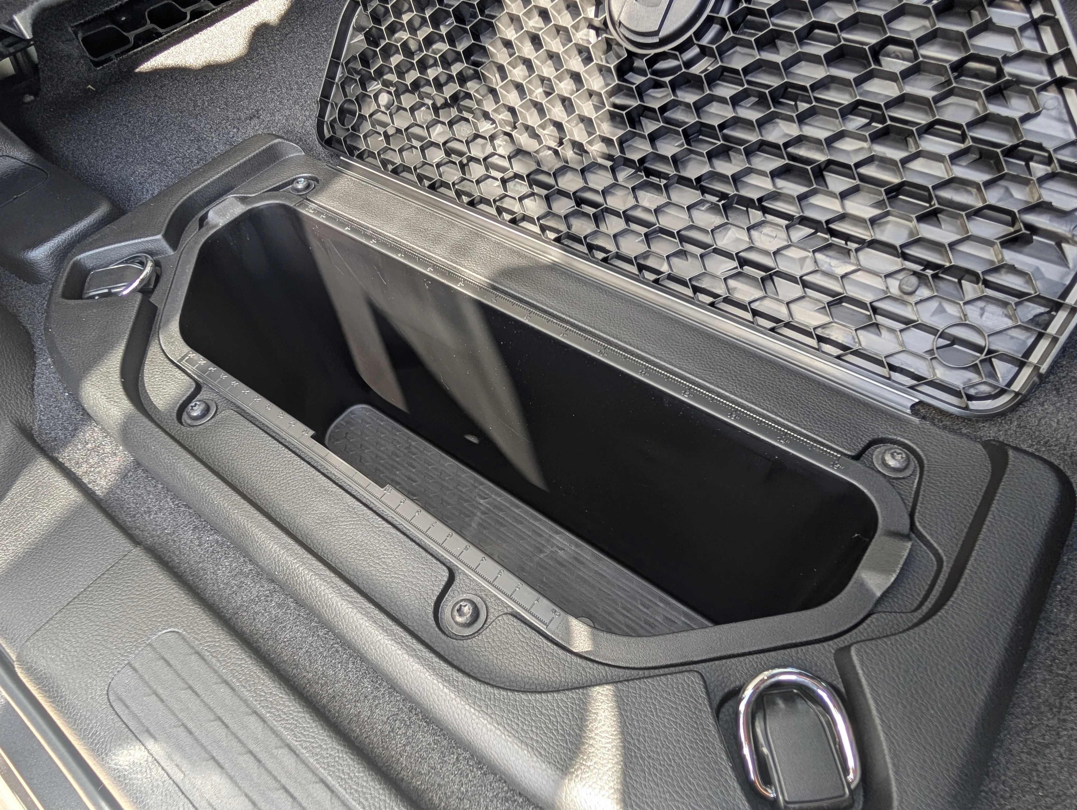 New 2026 Granite Crystal Metallic Ram Sport image 23