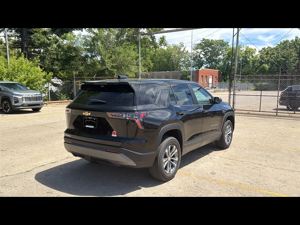 2026 Chevrolet Equinox LT - Photo 5