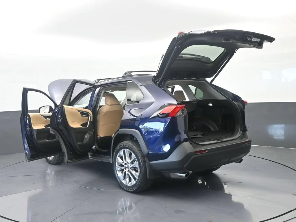 Used 2025 Blueprint Toyota XLE Premium image 76
