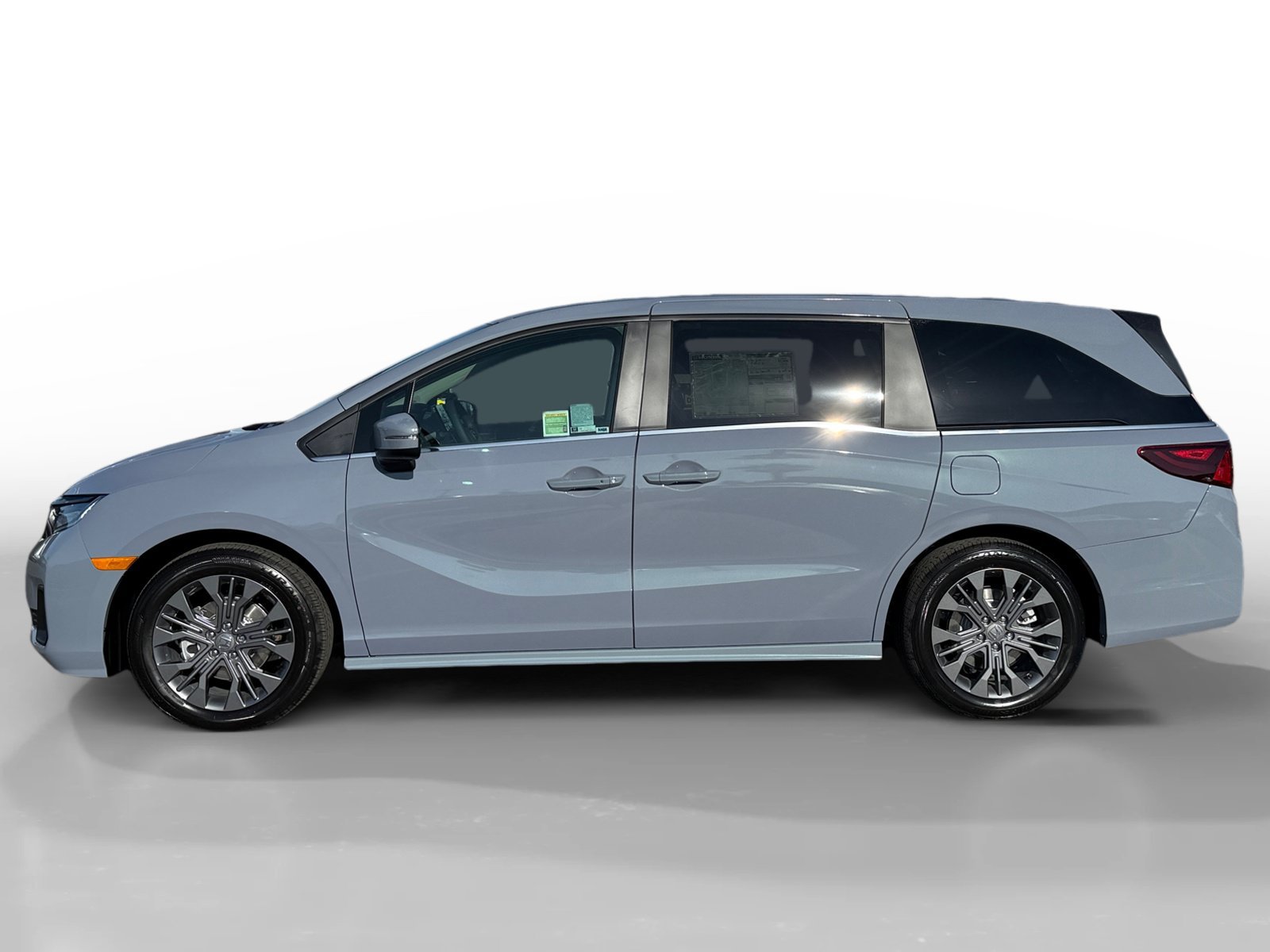 New 2027 Sonic Gray Pearl Honda Touring image 2