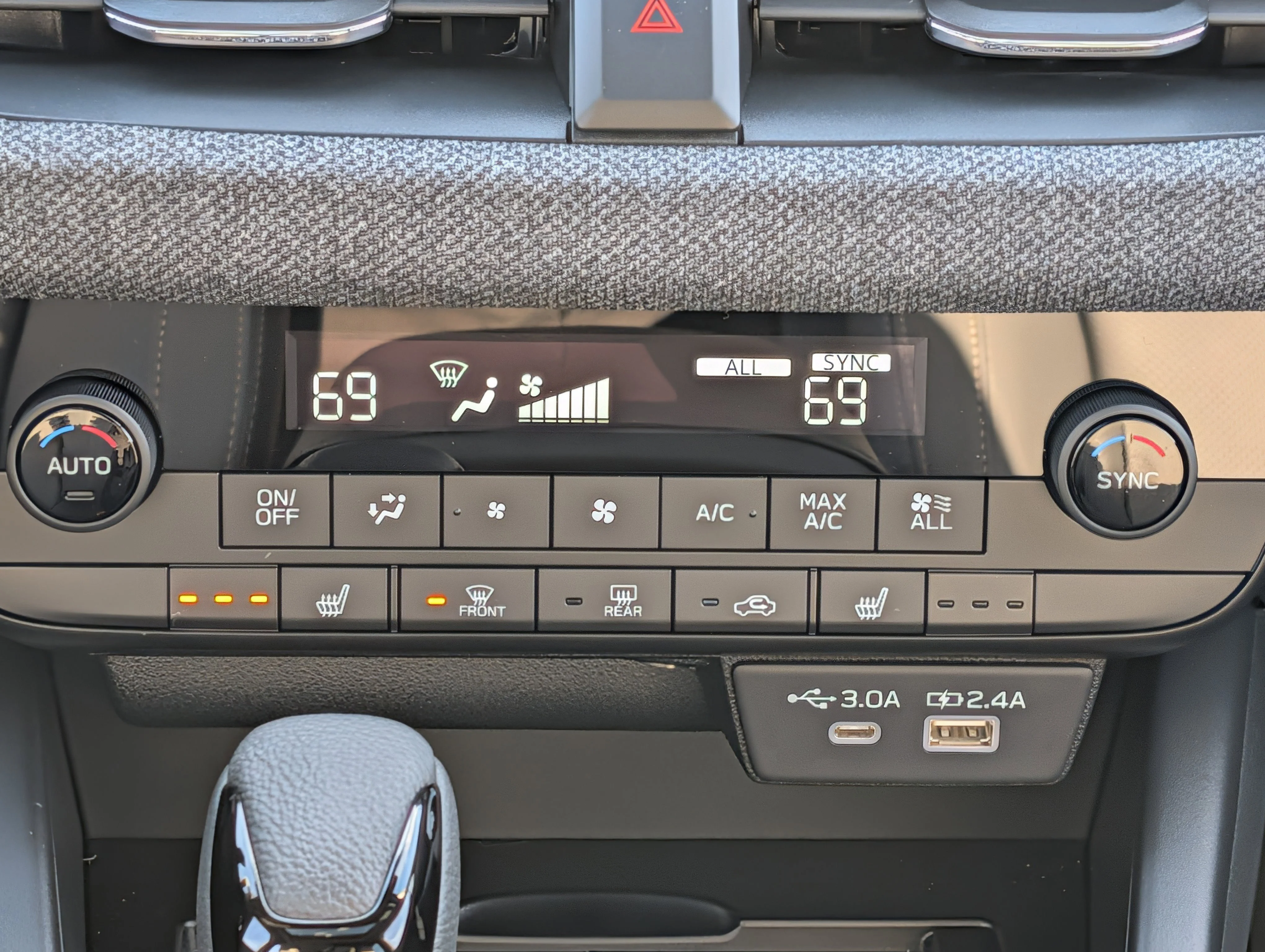 2026 Subaru Outback Limited - Photo 13