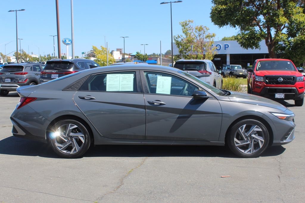 Certified Used 2025 Gray Hyundai SEL Sport image 6