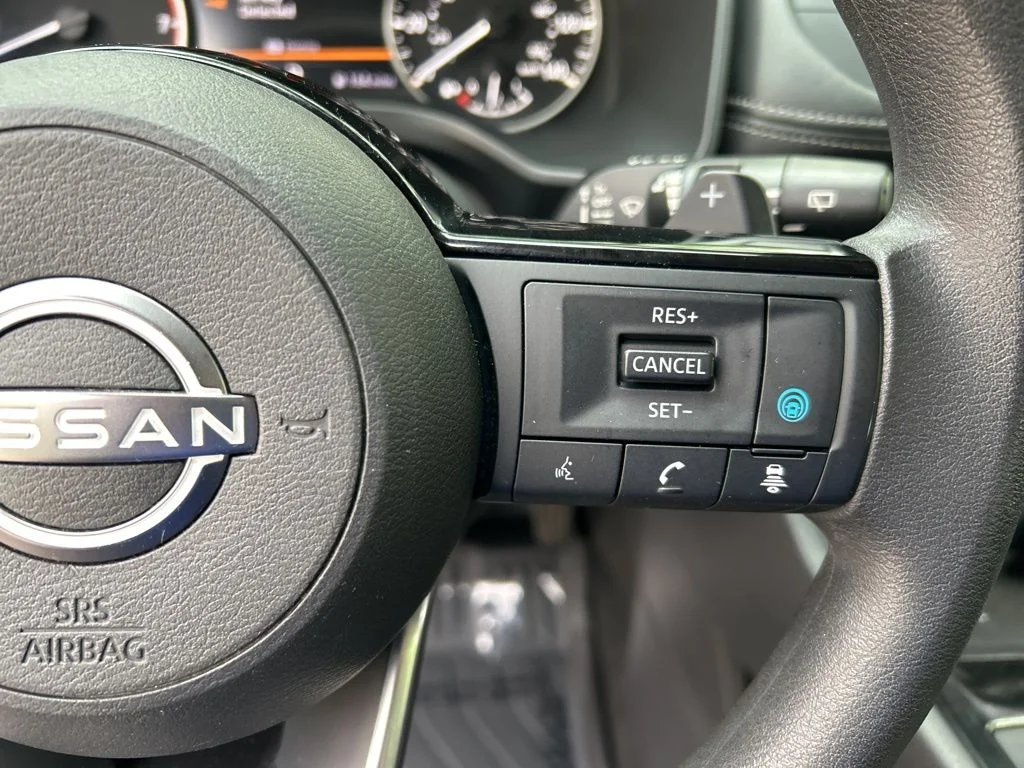 Used 2023 White Nissan SV image 21
