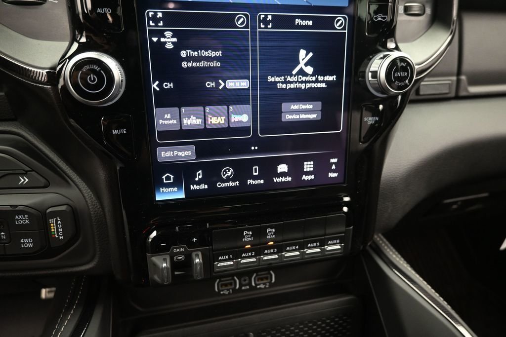 New 2026 Diamond Black Crystal Pearl-Coat Exterior Paint RAM RHO image 25