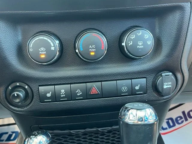 Used 2018 Blue Jeep Unlimited Rubicon image 36
