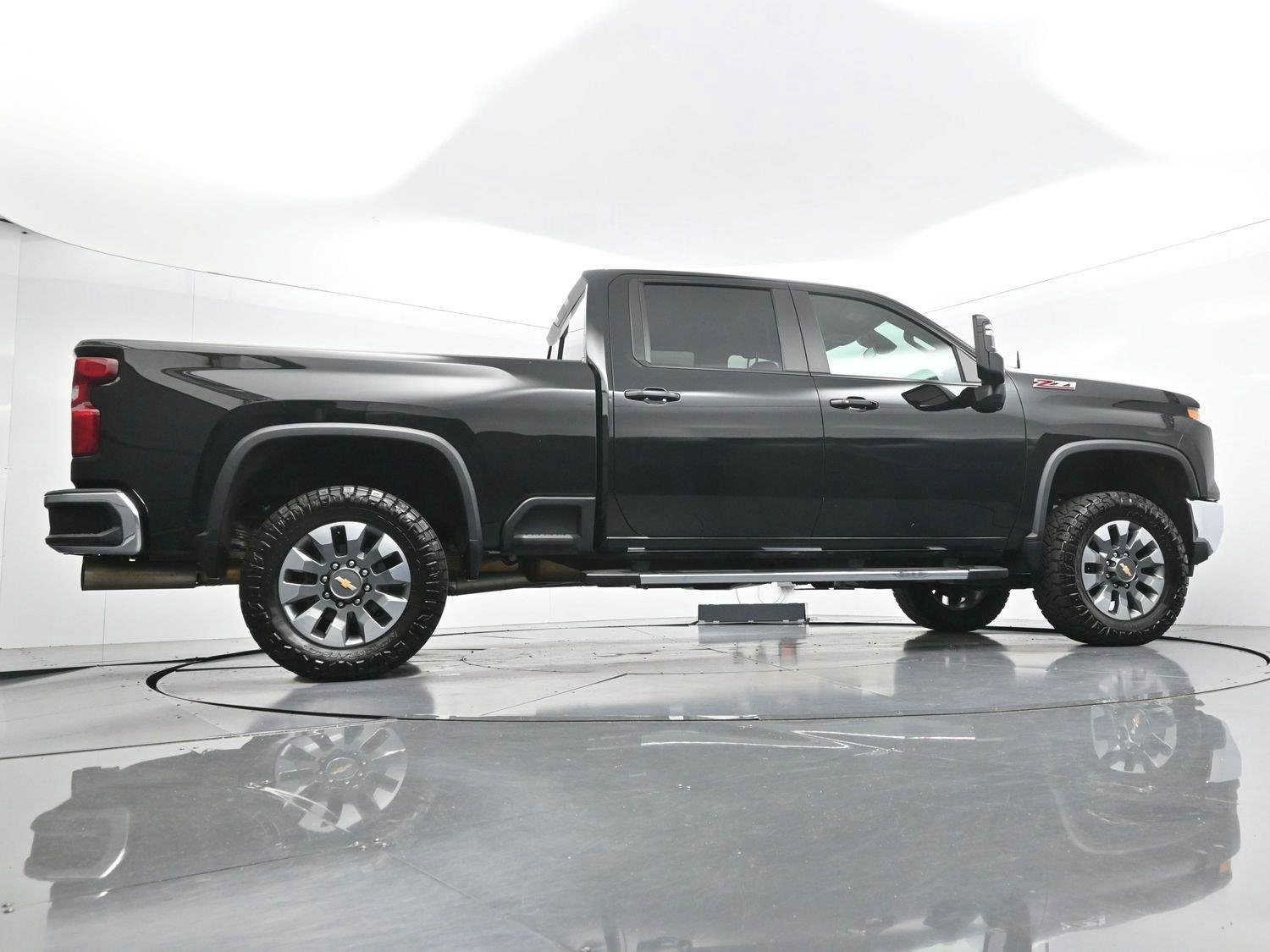 Used 2024 Black Chevrolet LT image 54