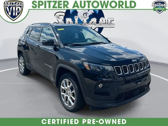 2023 Jeep Compass Latitude Lux 4X4's photo