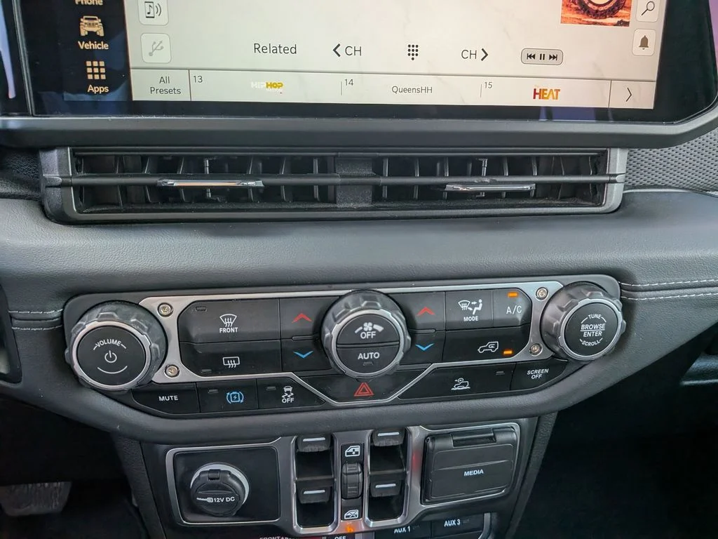 Used 2025 Gray Jeep Rubicon 4xe image 19
