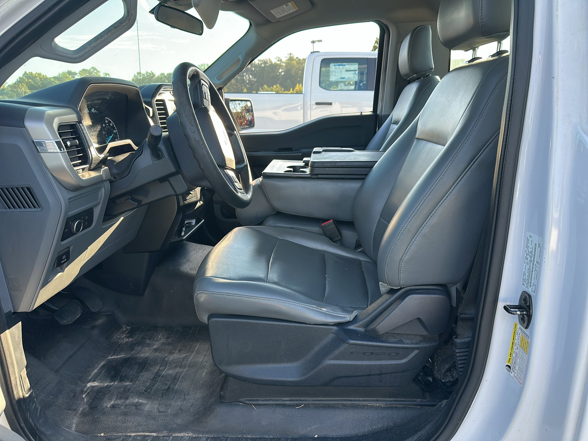 Used 2021 Oxford White Ford XL image 5