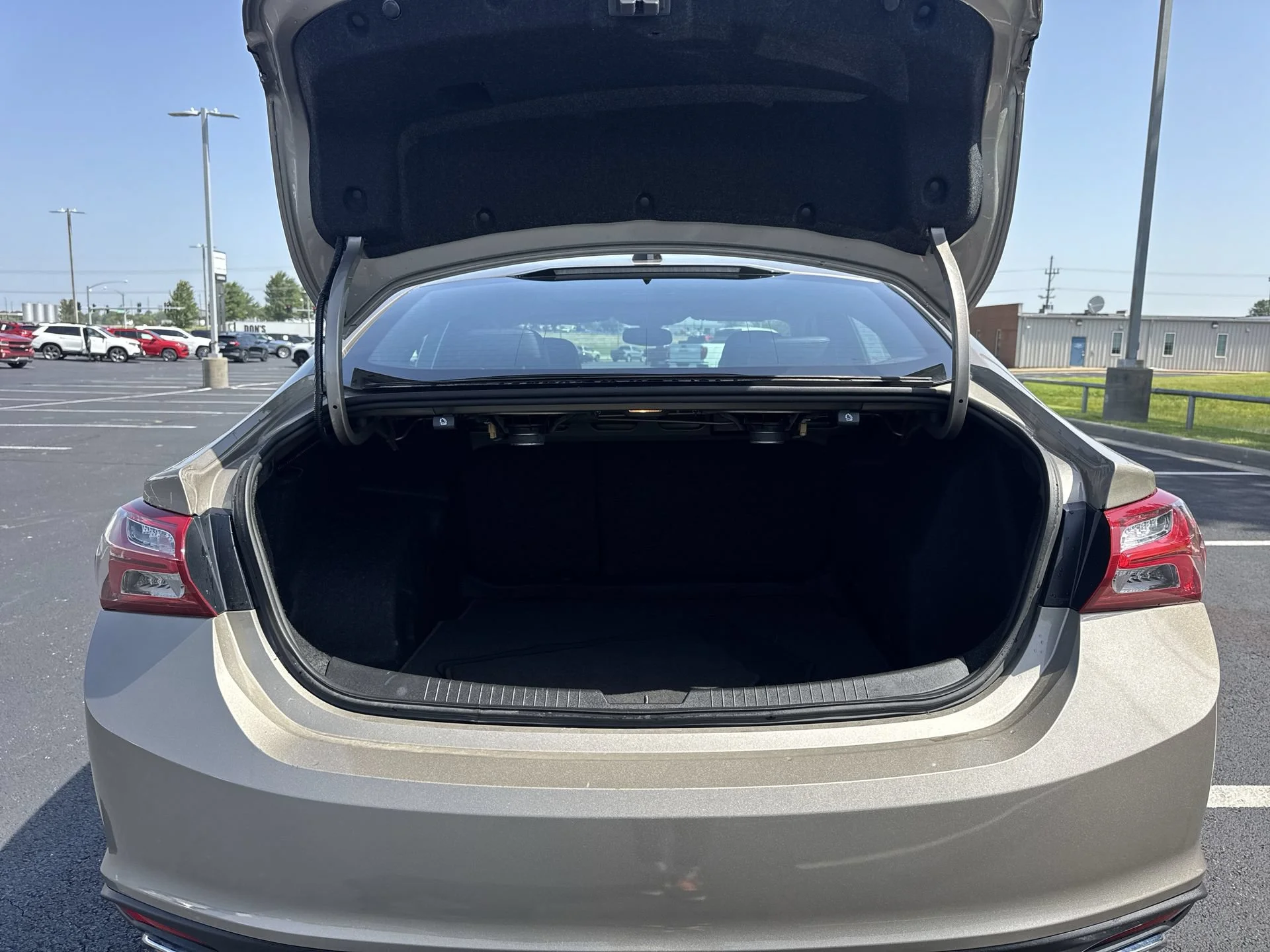 2022 Chevrolet Malibu Premier - Photo 24
