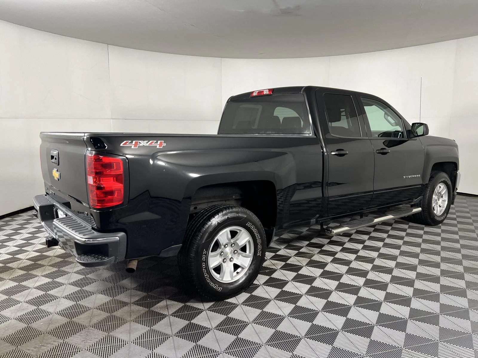 Used 2017 BLACK Chevrolet LT image 20