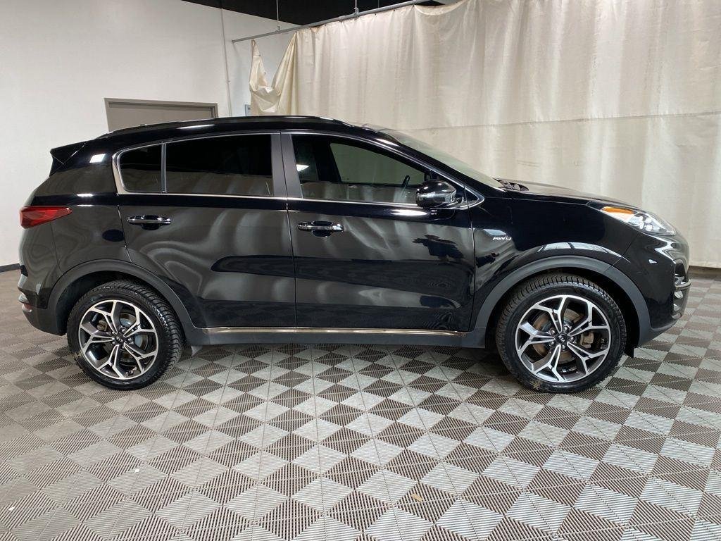 Used 2021 Black Cherry Kia SX image 10