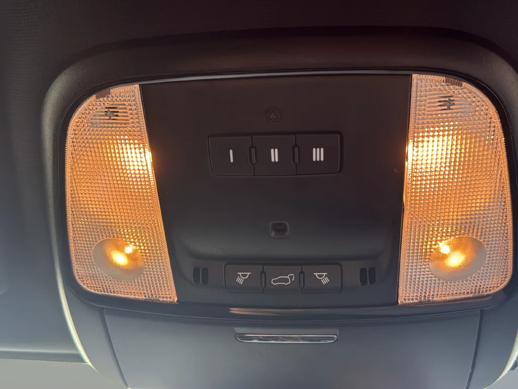 Used 2024 White Dodge SRT Hellcat image 31