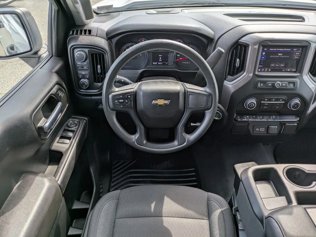 Used 2024 Summit White Chevrolet Custom image 17