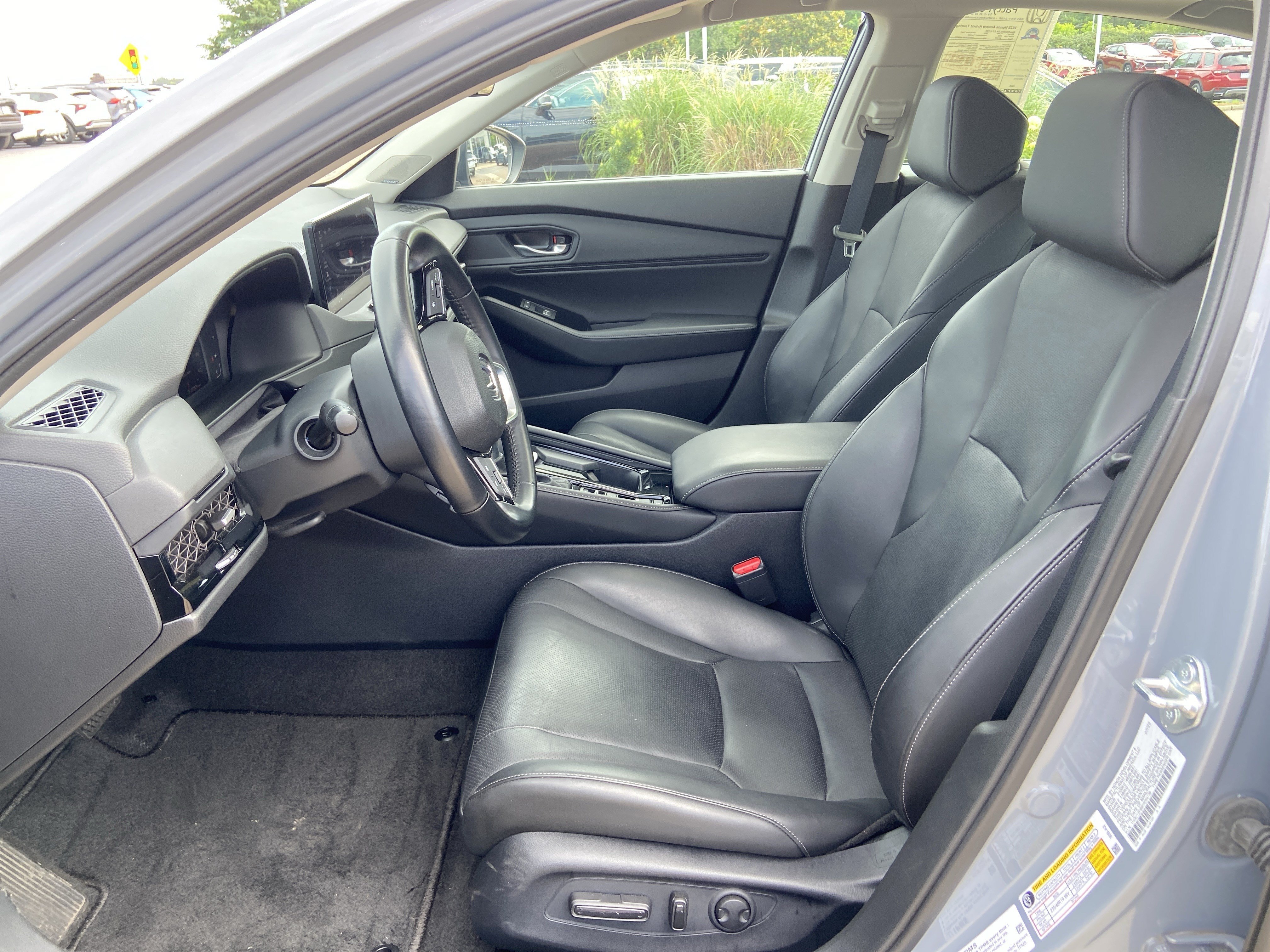 Used 2023 Urban Gray Pearl Honda Touring image 34