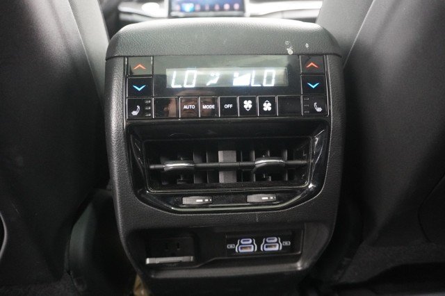 Used 2023 Diamond Black Crystal Pearlcoat Jeep Overland image 23