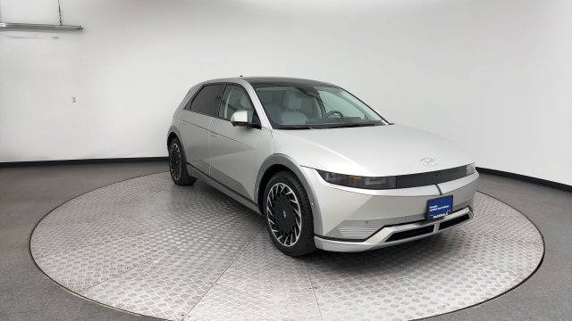 2024 Hyundai IONIQ 5 Limited - Photo 8