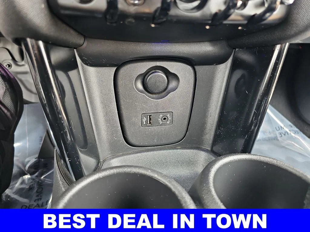 Used 2016 Gray MINI Base image 24