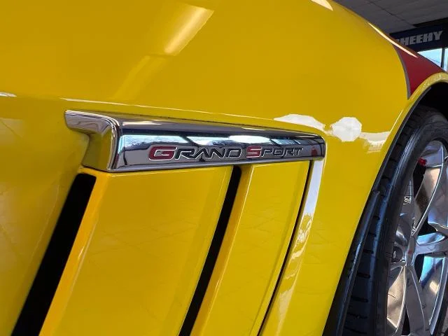 Used 2013 Velocity Yellow Tinted Clearcoat Chevrolet  image 28
