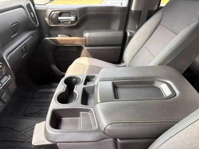 Used 2019 Gray Chevrolet RST image 44