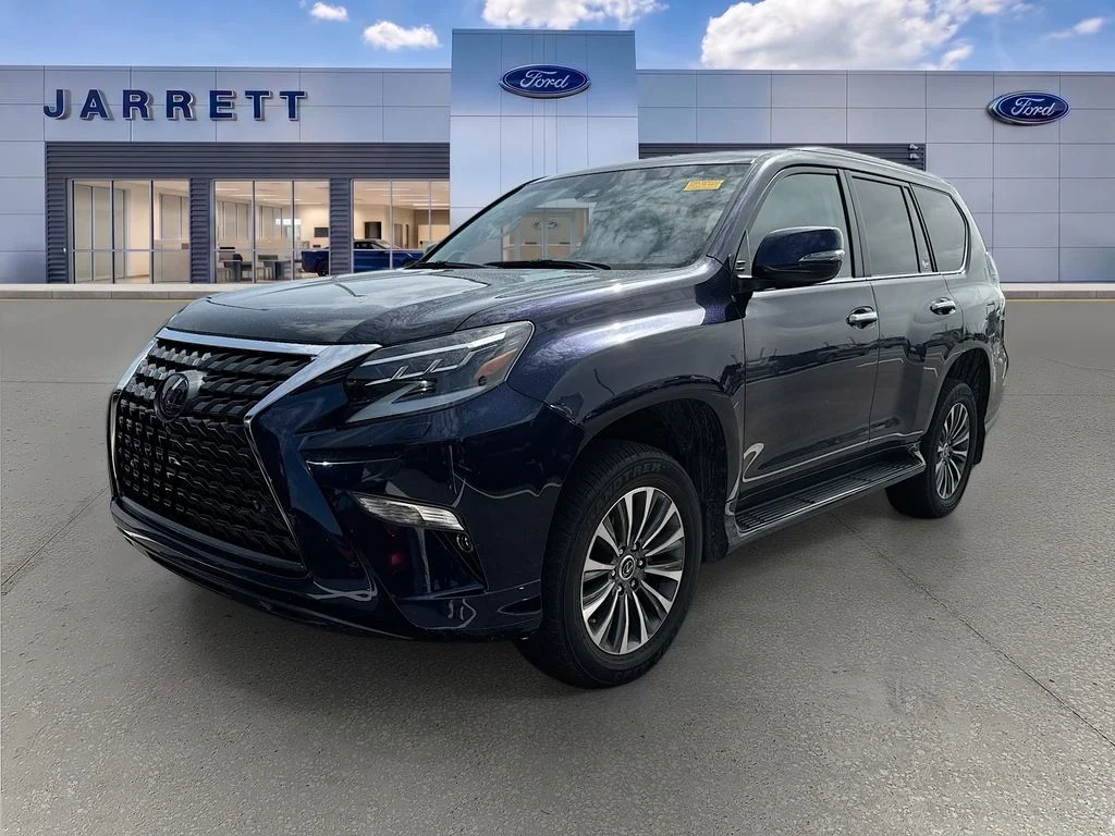 Used 2023 Blue Lexus 460 Luxury image 2