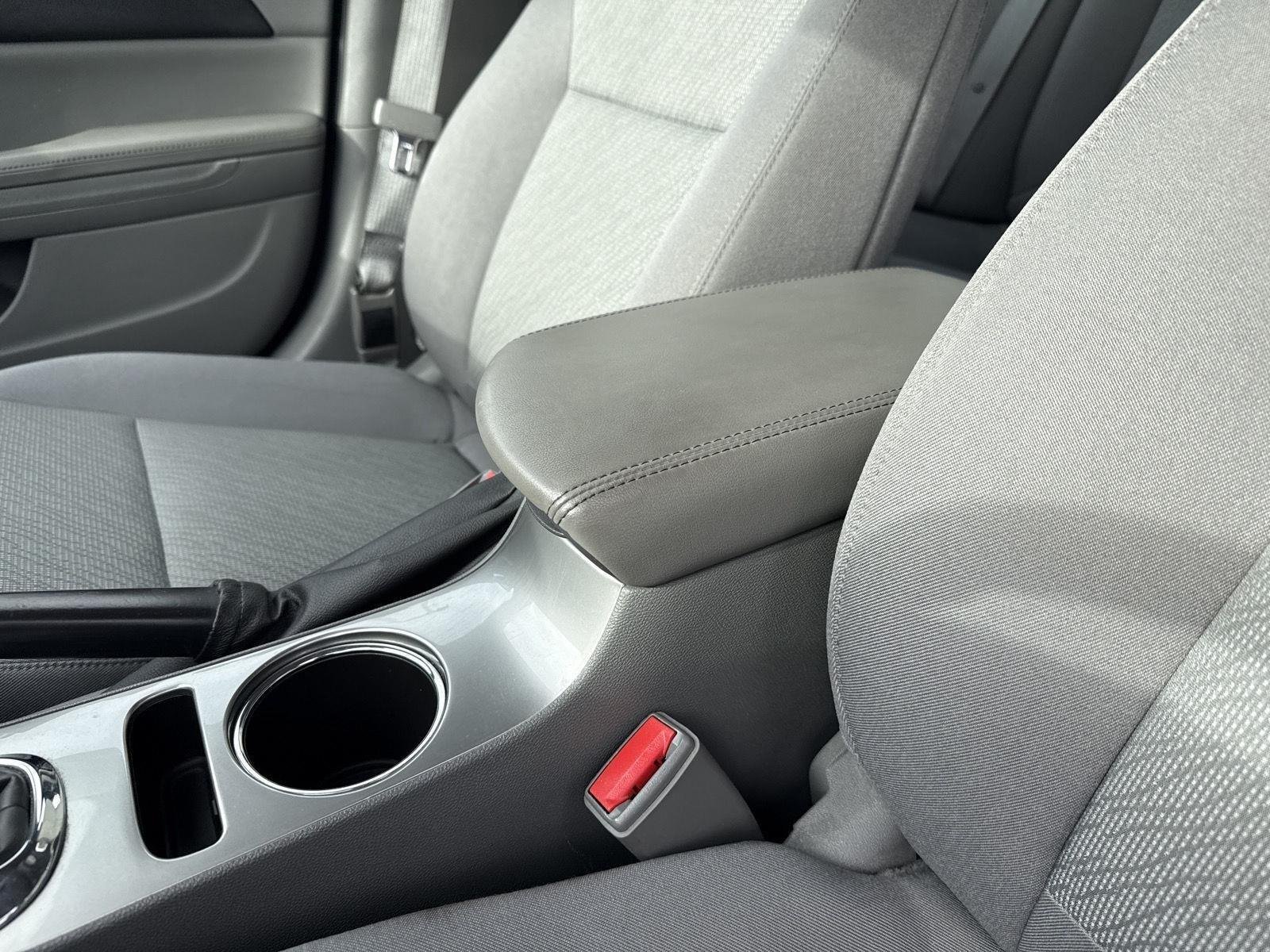 Used 2014 Champagne Silver Metallic Chevrolet LS image 22