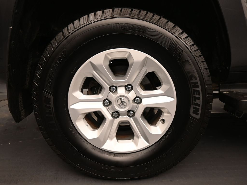 2022 Toyota 4Runner SR5 Premium - Photo 10