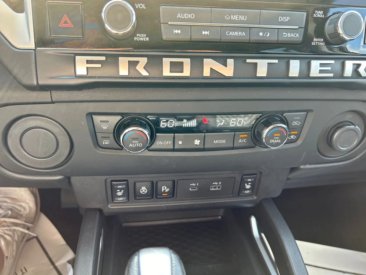 Used 2025 Gray Nissan SV image 13