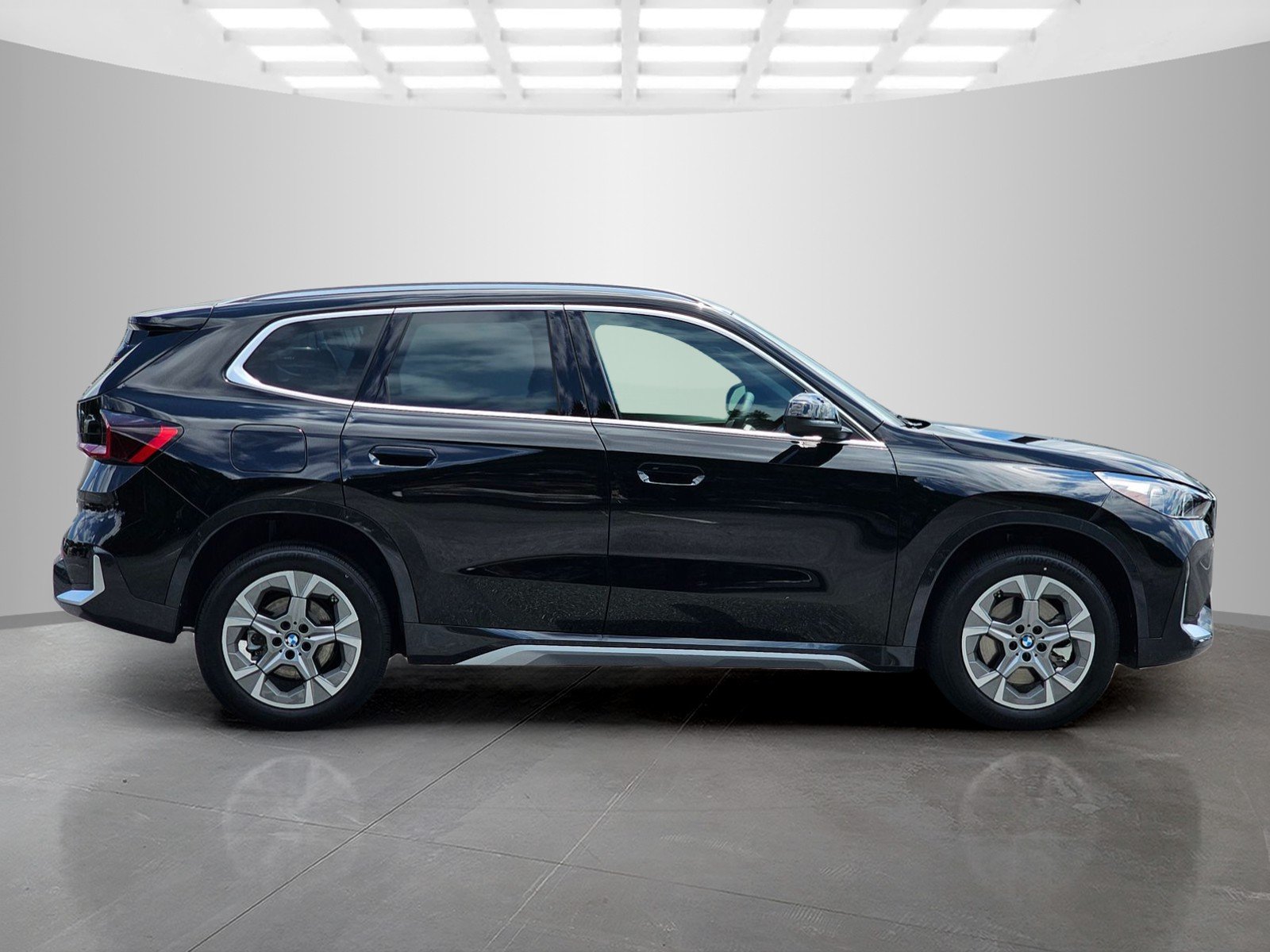 2026 BMW X1 28i - Photo 7
