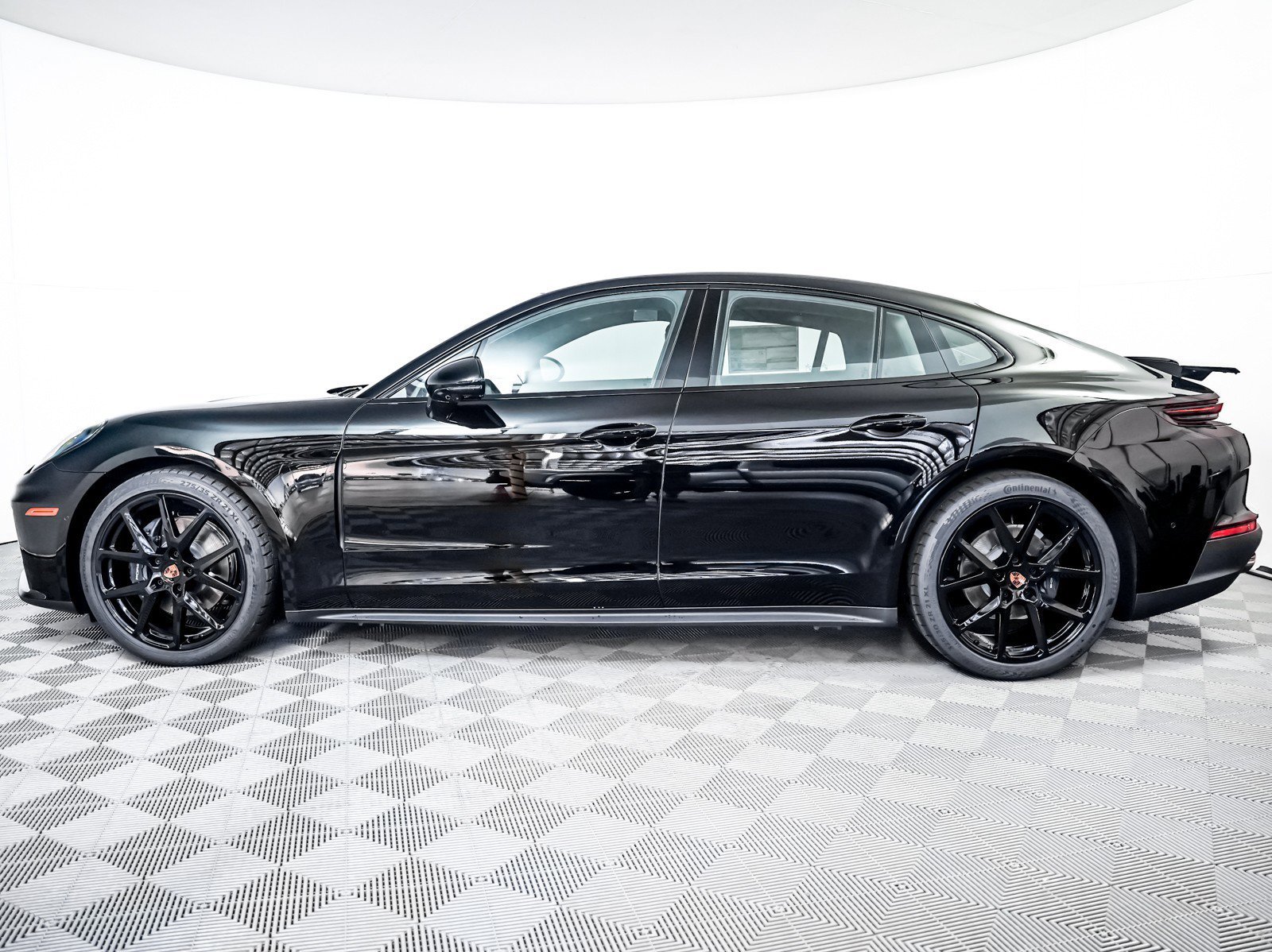 2026 Porsche Panamera Base