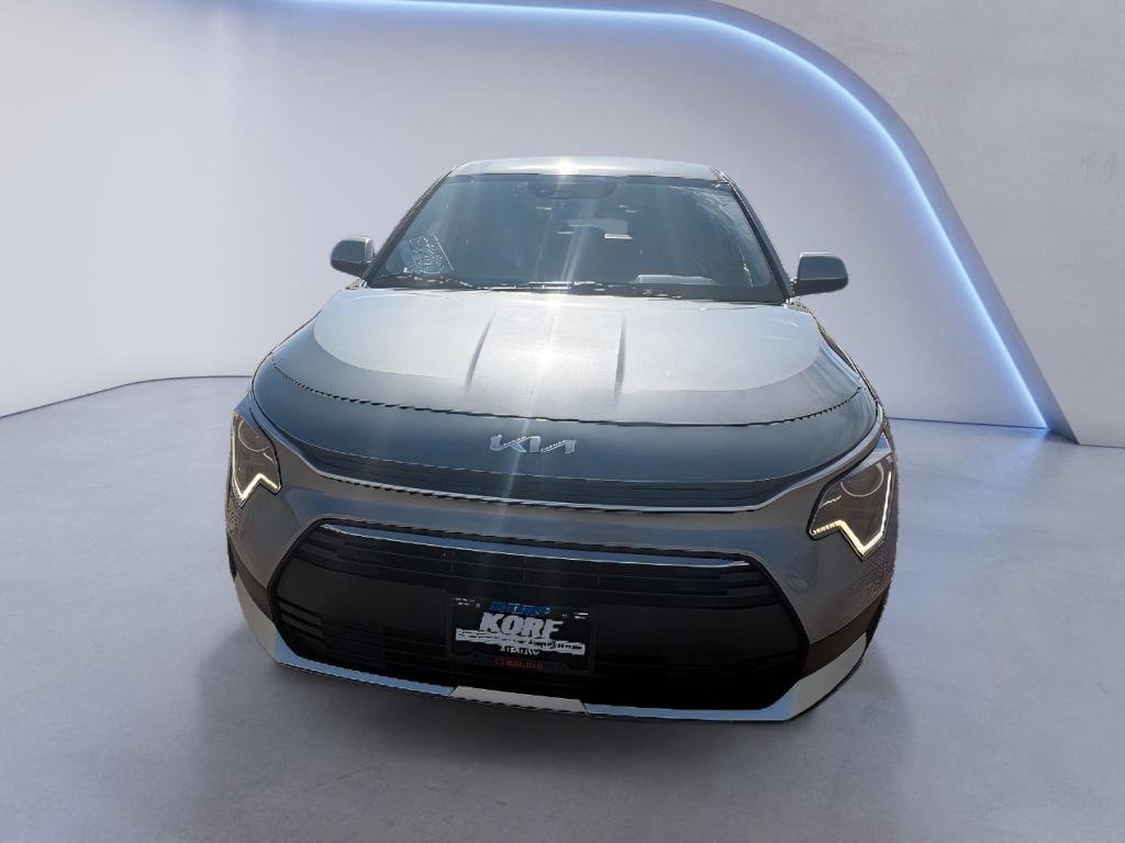 Used 2025 Steel Gray Kia LX image 10