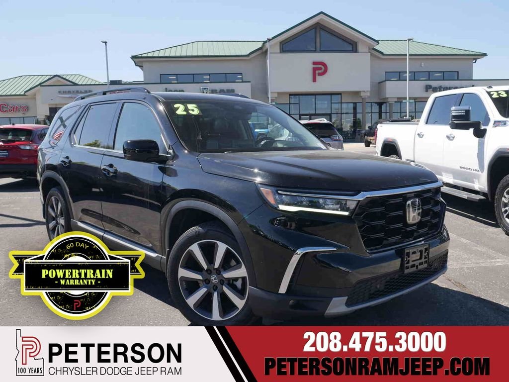 2025 Honda Pilot Touring AWD's photo