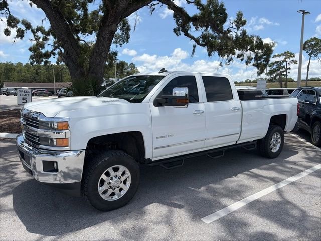 2015 Chevrolet Silverado HD's photo