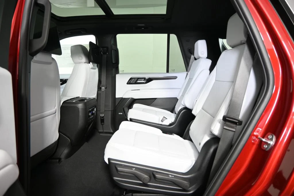 2026 Chevrolet Tahoe Premier - Photo 19