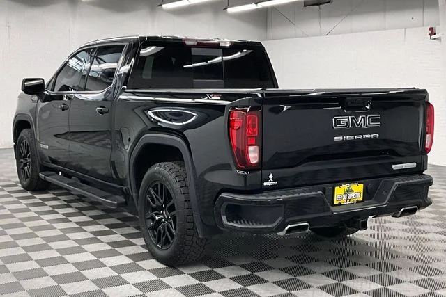 Used 2024 Onyx Black GMC Elevation image 2
