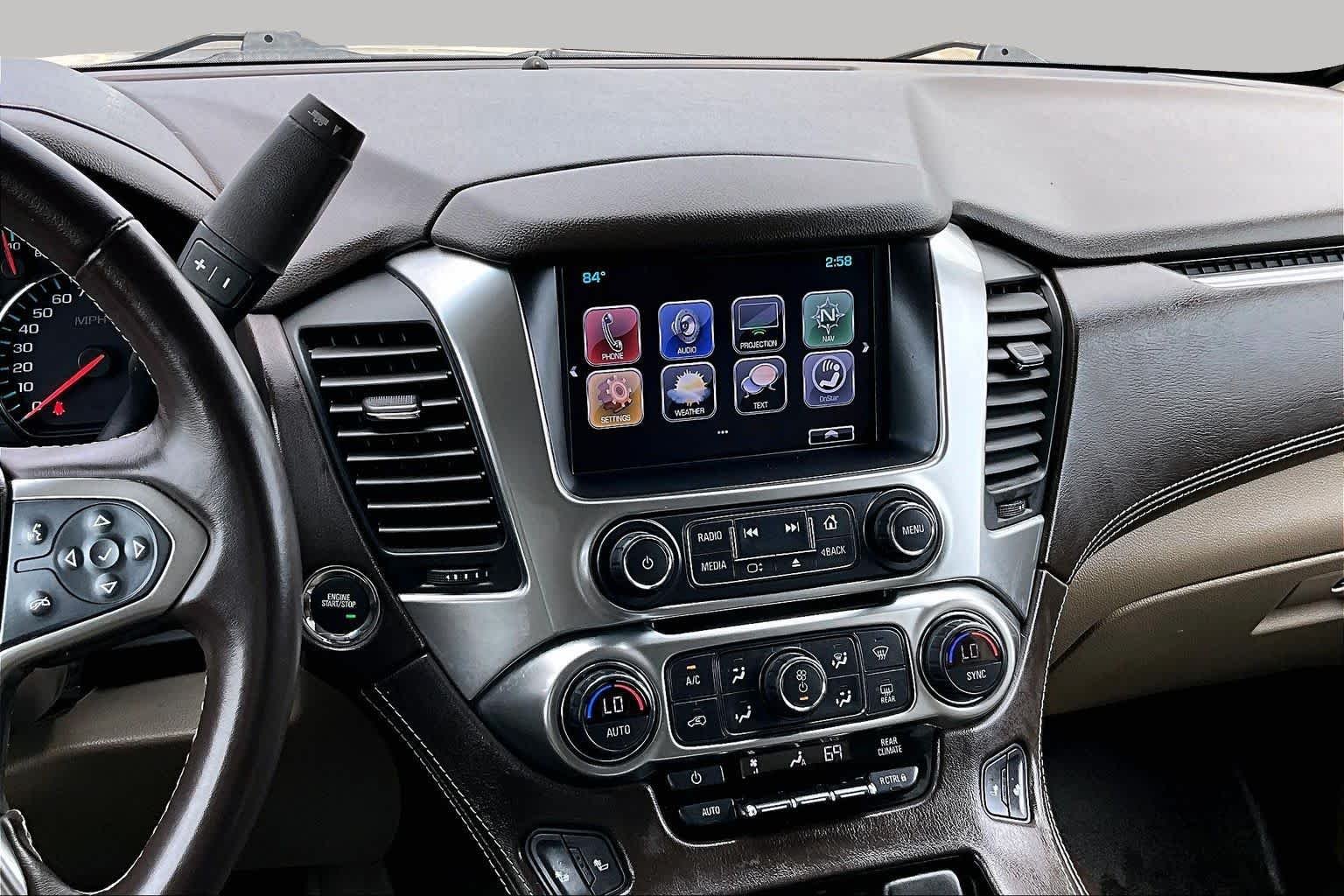 Used 2019 Iridescent Pearl Tricoat Chevrolet LT image 6