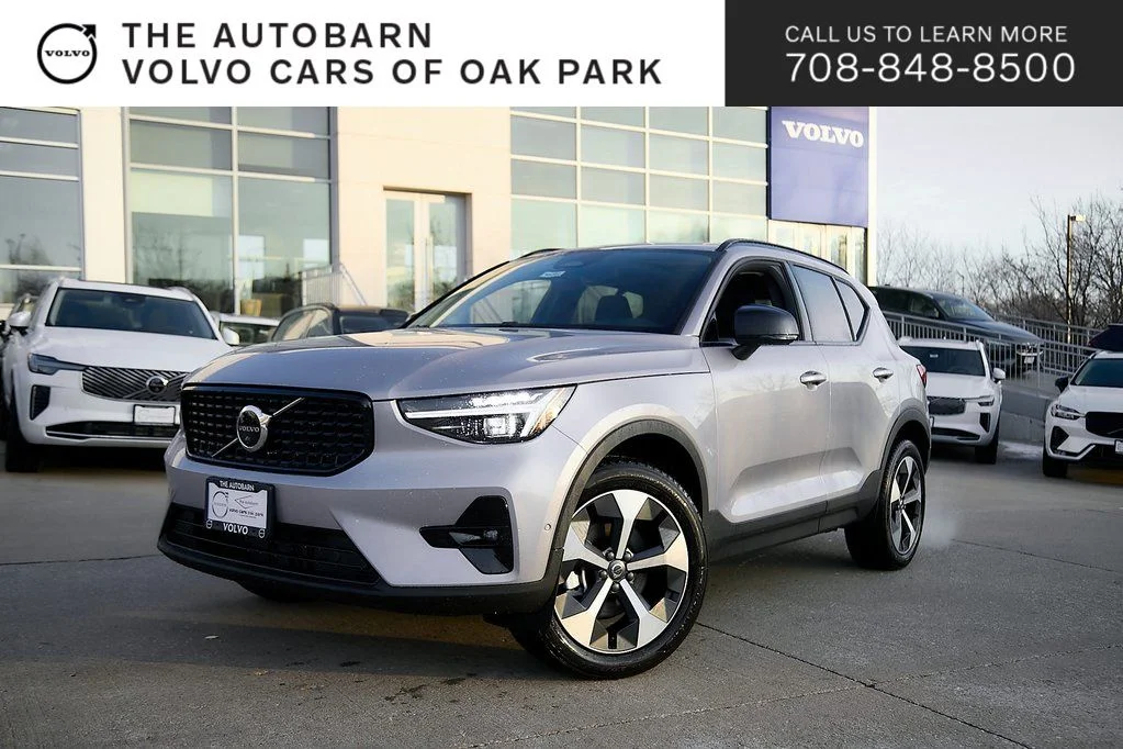 2026 Volvo XC40 B5 Plus Dark AWD's photo