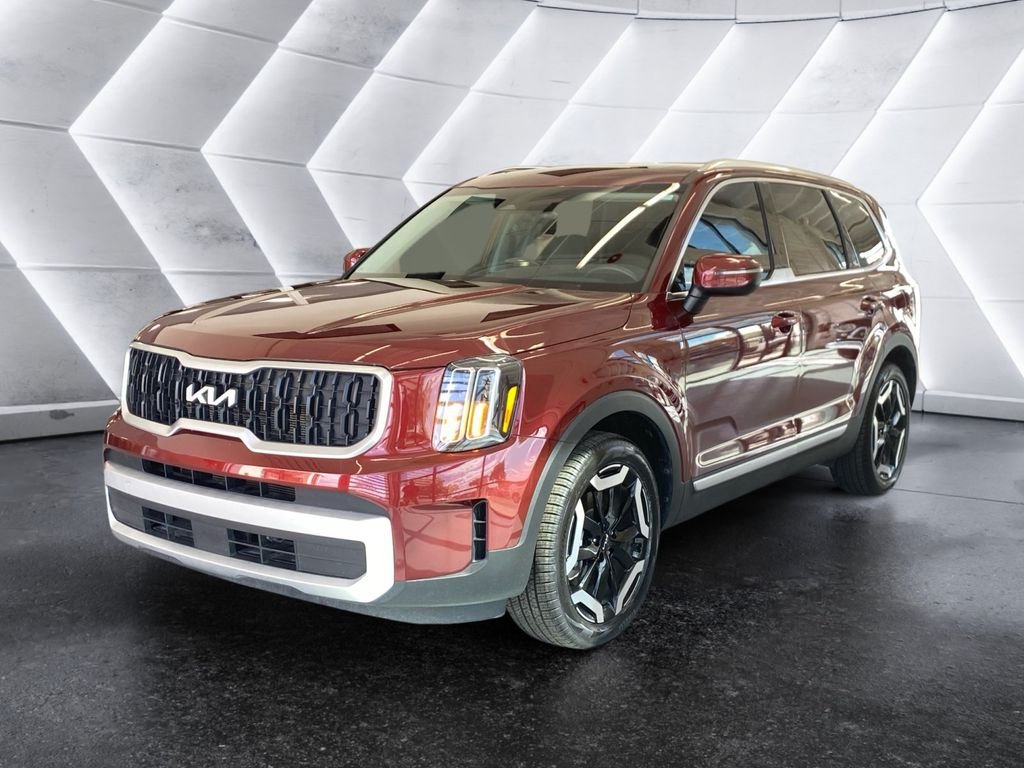 Certified Used 2024 Red Kia EX image 3