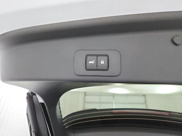 New 2026 White Nissan Platinum image 46