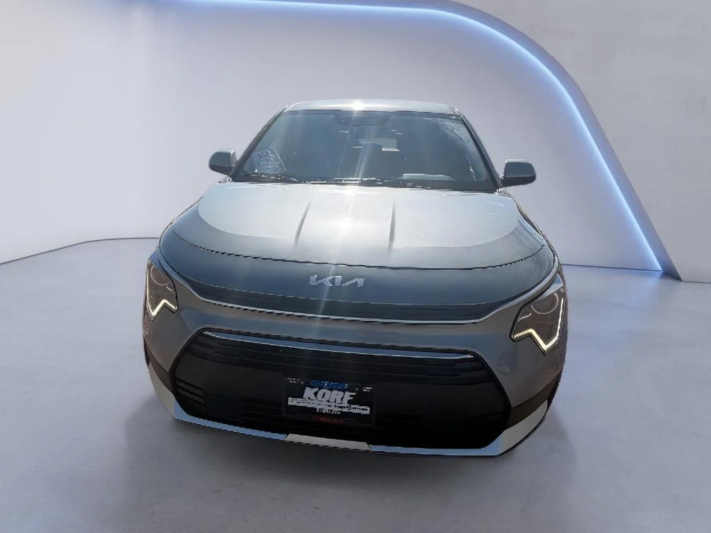 Used 2025 Steel Gray Kia LX image 10