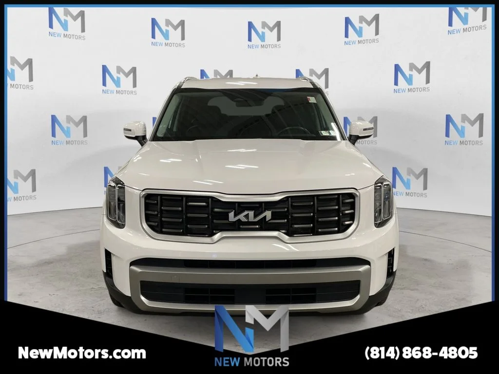 Used 2023 White Pearl Kia S image 8