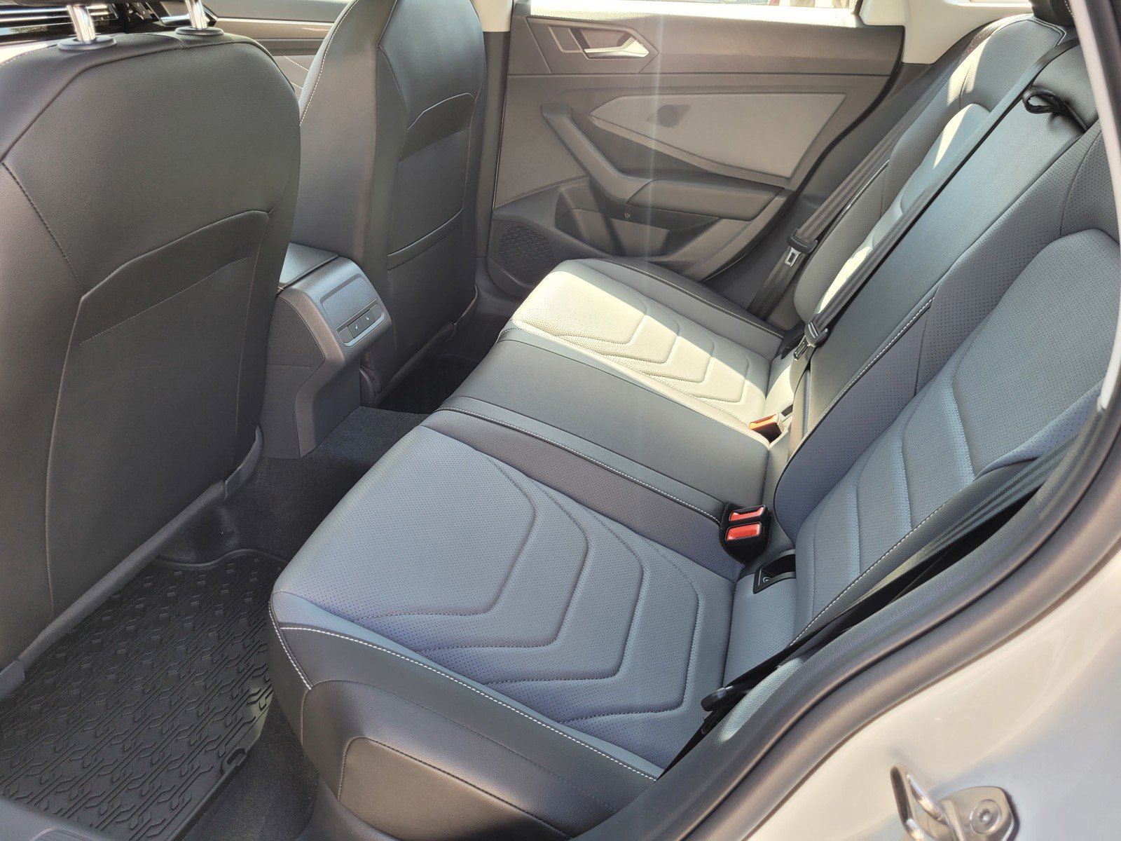 New 2026 White Volkswagen 1.5T SEL image 7