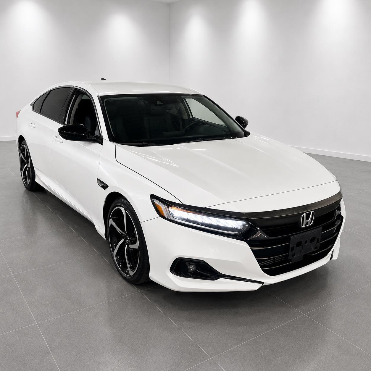 Used 2022 Platinum White Pearl Honda Sport SE image 5