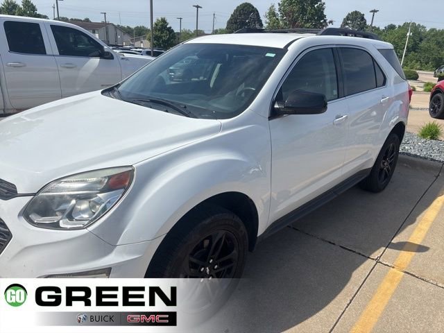 2017 Chevrolet Equinox LT's photo