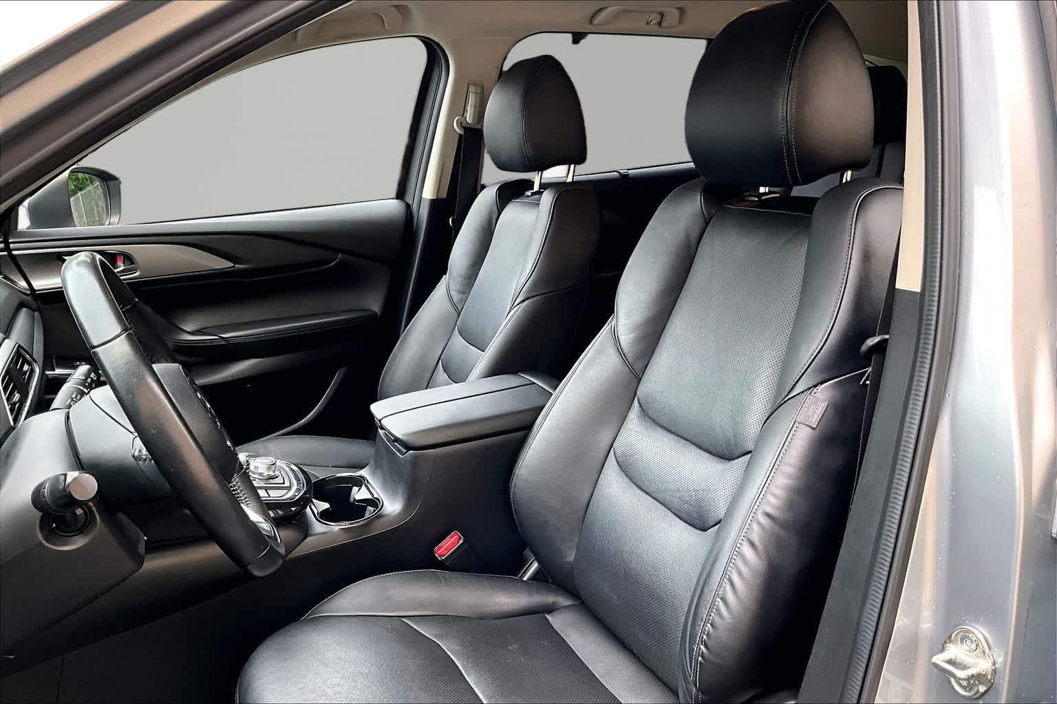 Used 2018 Sonic Silver Metallic Mazda Touring image 8