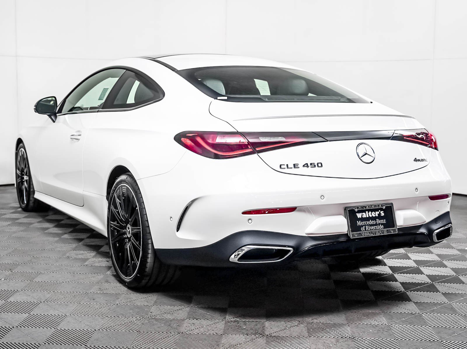 New 2026 Polar White Mercedes-Benz CLE 450 image 2
