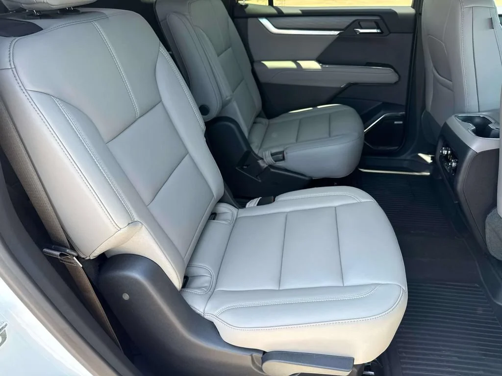 2026 GMC Acadia Elevation - Photo 19